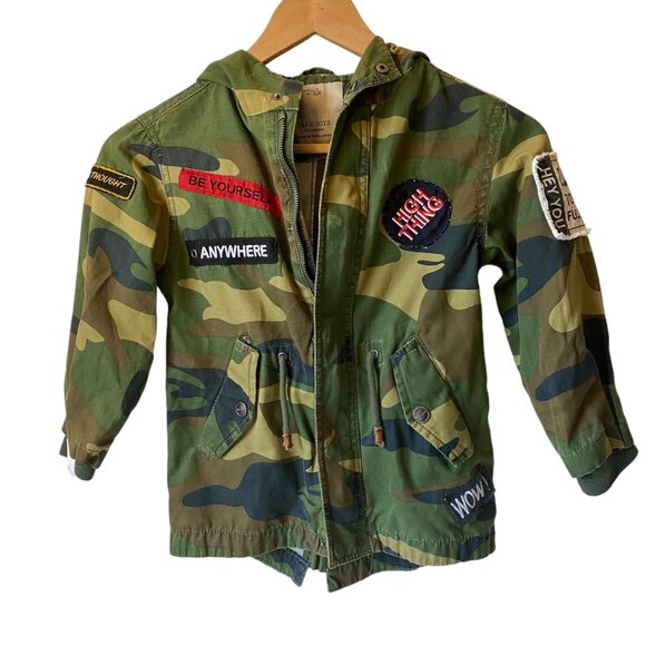 Zara Boys Camouflage Hooded Jacket Adventurous Wow! Anywhere Patches Size 5 - Picture 1 of 7
